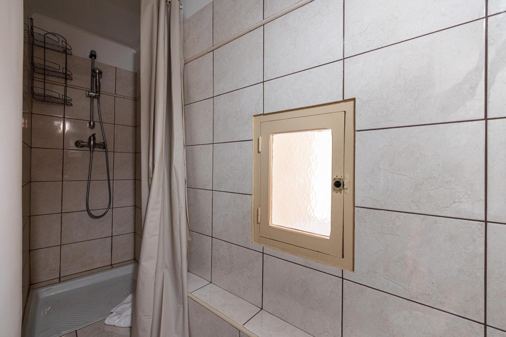 3 Pieces Des Jardins Apartment ม็องตง ภายนอก รูปภาพ