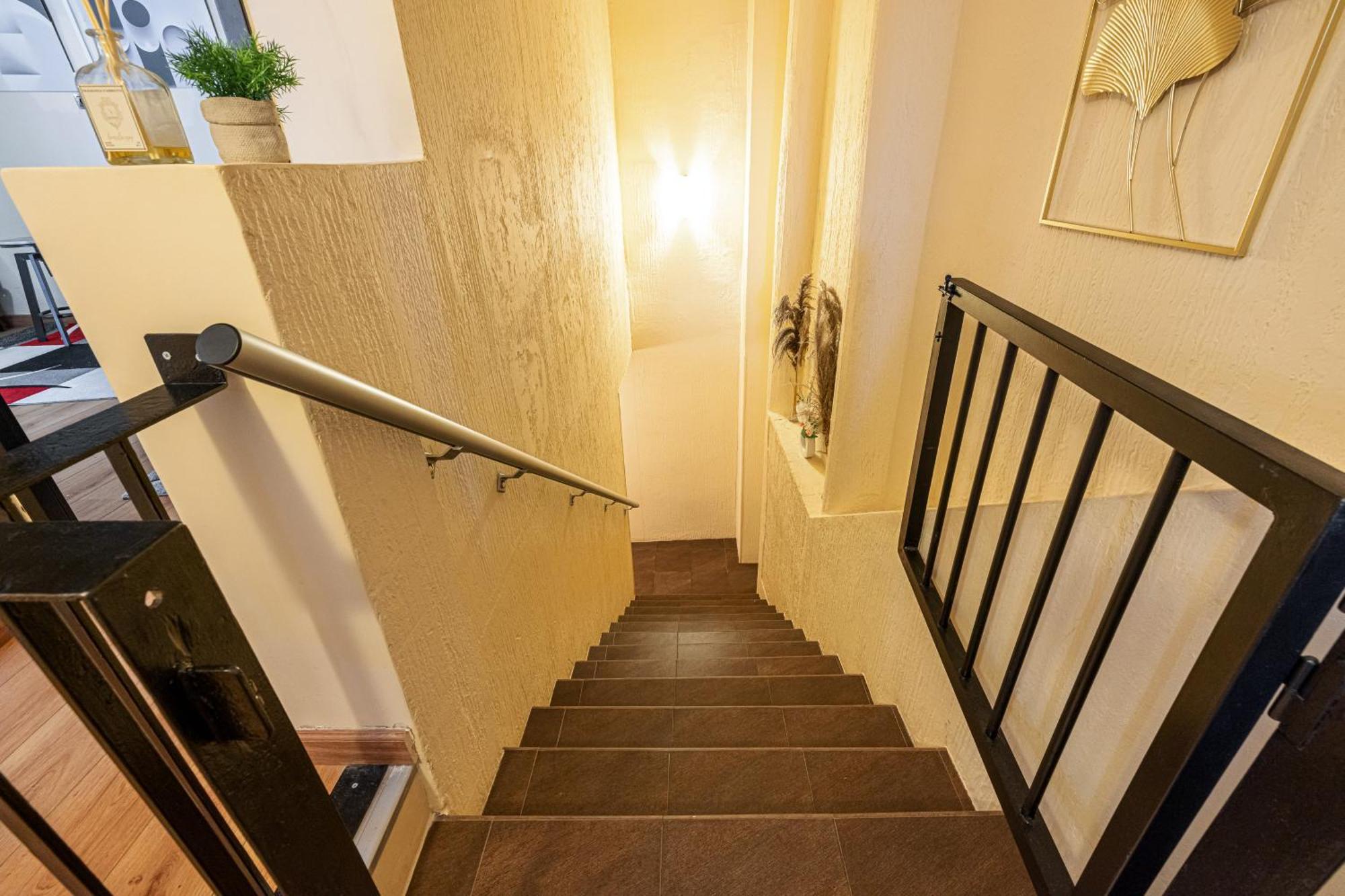 3 Pieces Des Jardins Apartment ม็องตง ภายนอก รูปภาพ