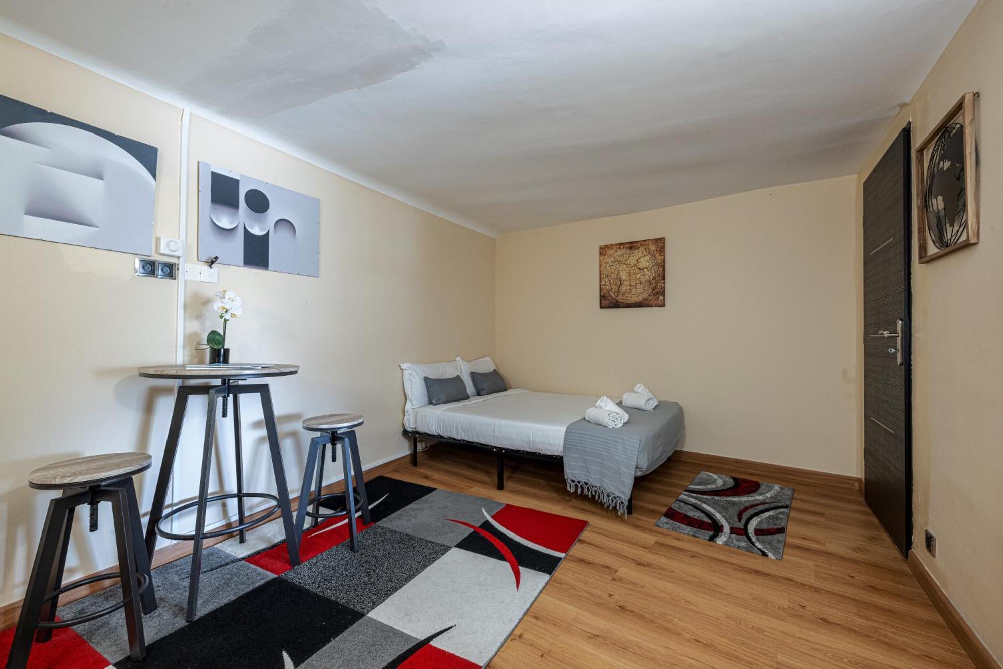 3 Pieces Des Jardins Apartment ม็องตง ภายนอก รูปภาพ