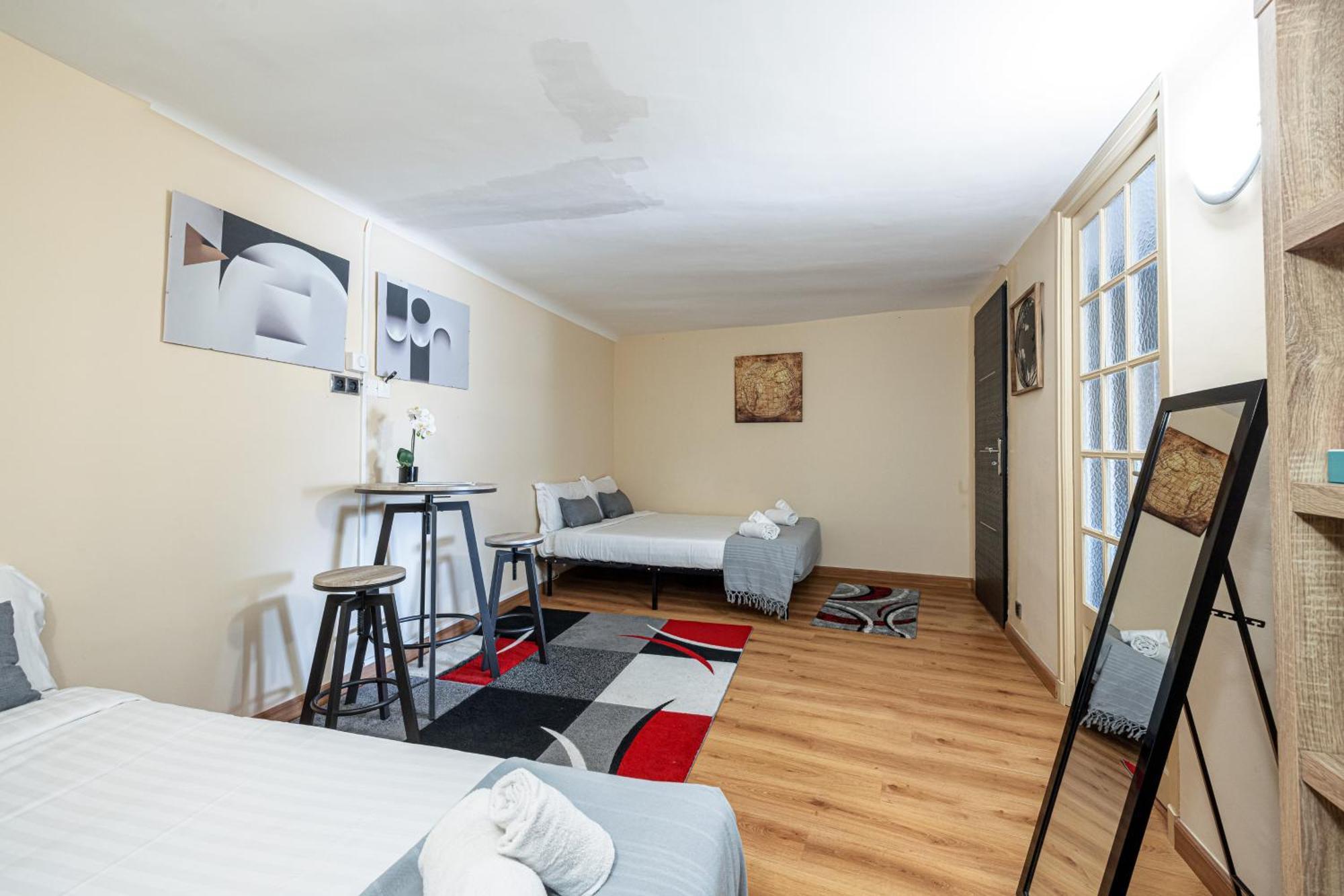 3 Pieces Des Jardins Apartment ม็องตง ภายนอก รูปภาพ